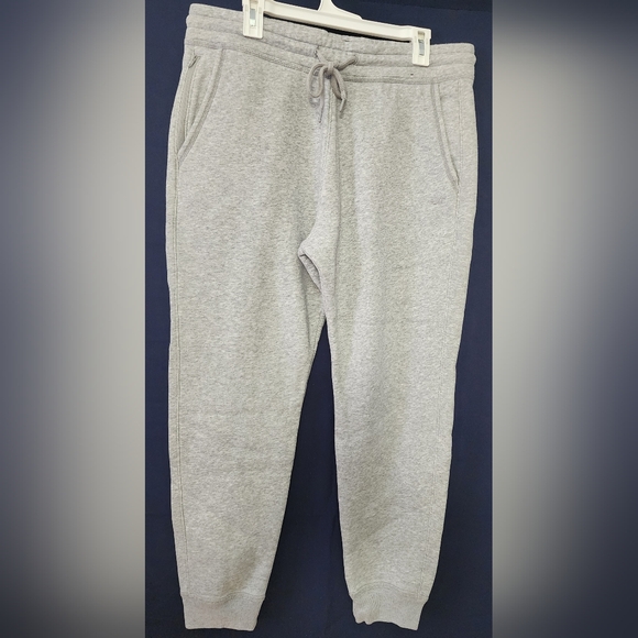 Hollister Light Gray Joggers - Picture 7 of 7